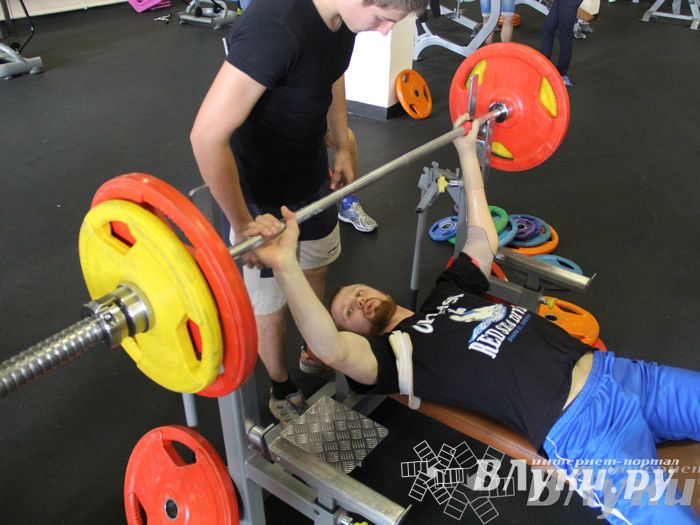 Первенство города по классическому жиму штанги и армлифтинг