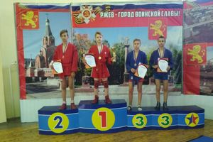 Великолукские самбисты привезли медали (ФОТО)