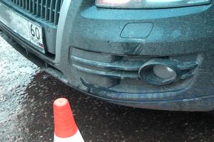 В Великих Луках Ауди сбил пешехода (фото)