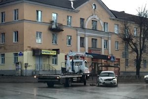 В Великих Луках в районе автовокзала произошло ДТП (фото)