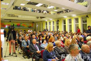 В Великих Луках идет защита Народной программы