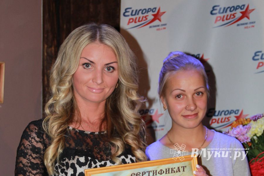 Награждение участниц фотоконкурса Мисс Бикини-2014