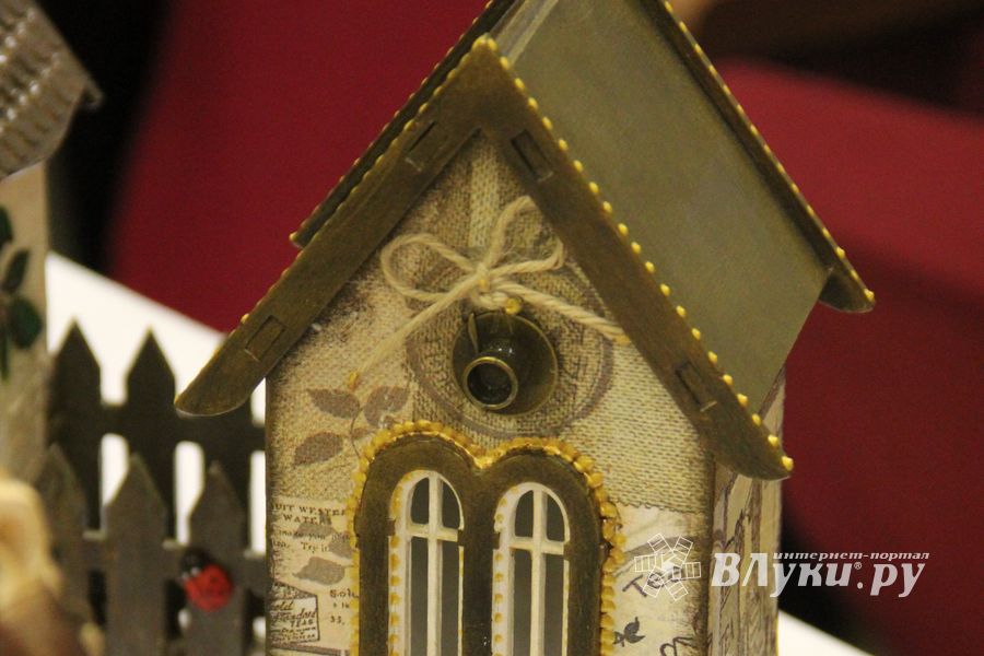 Выставка-ярмарка  «Волшебный сундучок»