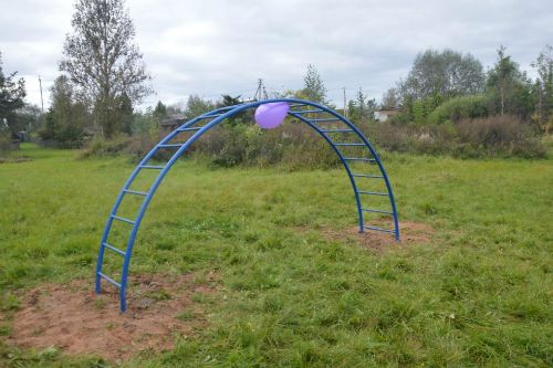 В Великолукском районе открыли детскую площадку (ФОТО)