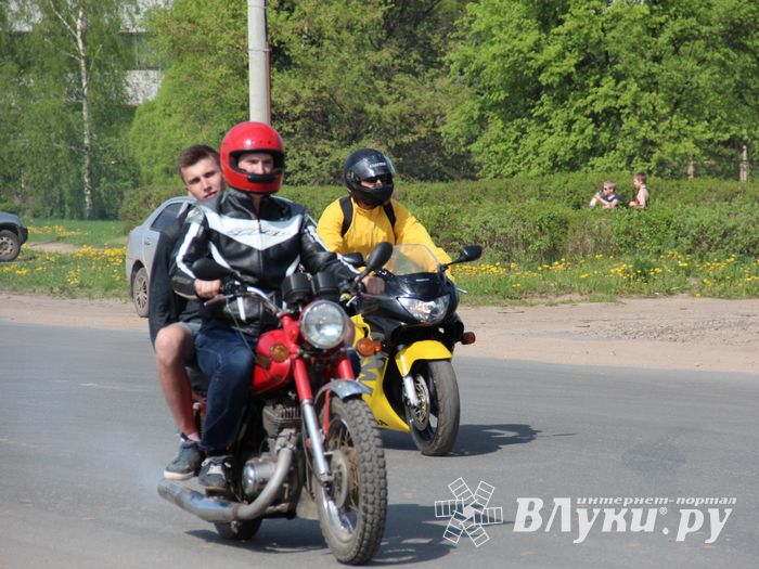 В Великих Луках прошло открытие мотосезона (ФОТО)