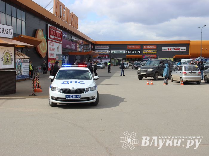 Следственный эксперимент прошёл на глазах у великолучан (ФОТО)