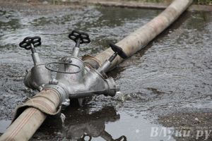 В Великих Луках прошли областные соревнования среди пожарных по спасению пострадавших