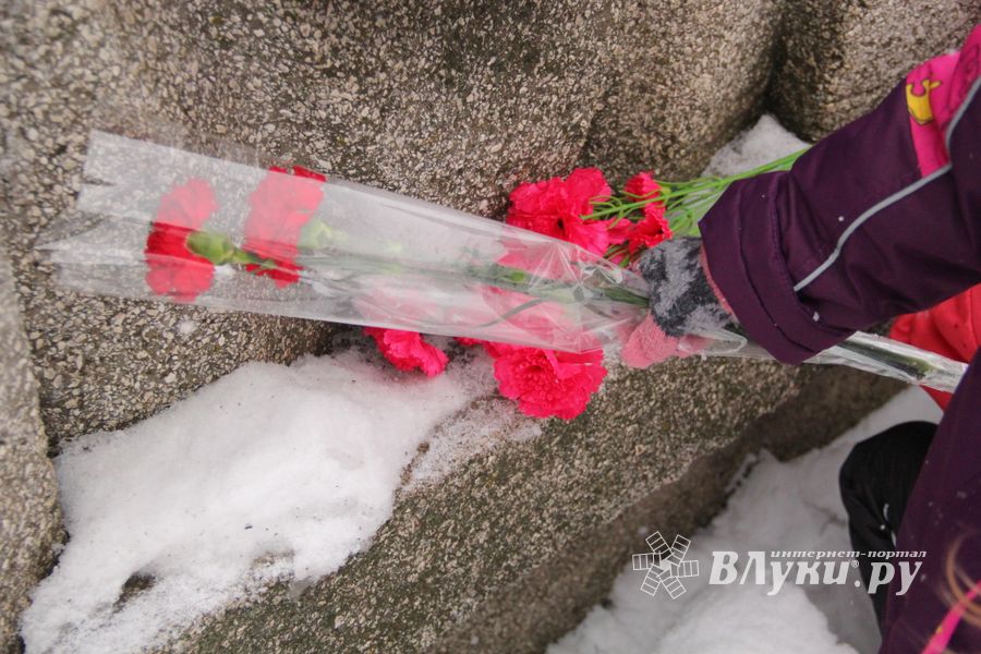 ​Юные великолучане отдали дань памяти героям-железнодорожникам (ФОТО)