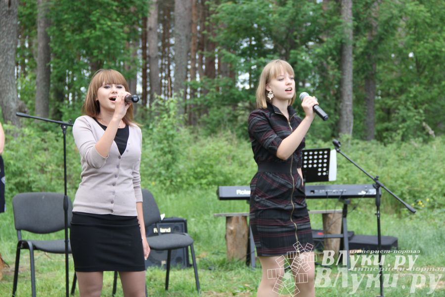 Торжественная церемония закладки Камня Памяти у деревни Каськово