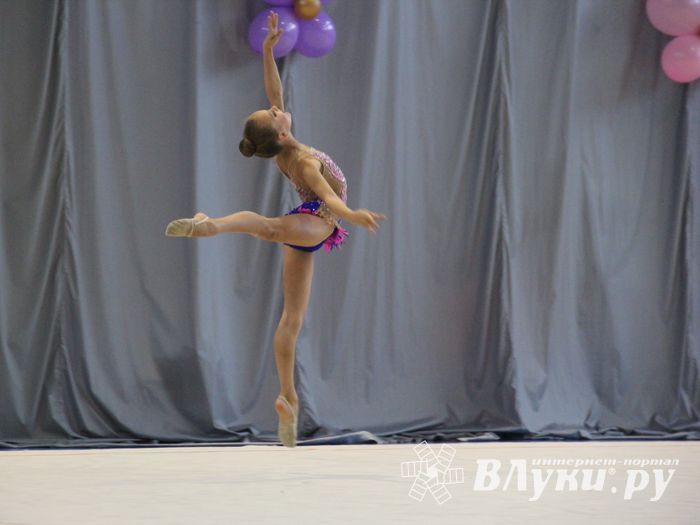 ​В Великих Луках проходит Открытое Первенство по художественной гимнастике (ФОТО) (0+)