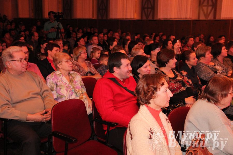  Рождественский концерт ансамбля «Заряница» прошел в Великих Луках (фото)