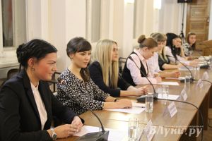 Участницы конкурса «Мисс студенчество-2015» отвечали на вопросы СМИ (фото)