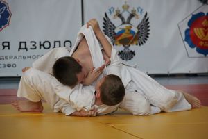 В Великих Луках прошли соревнования по дзюдо (ФОТО)