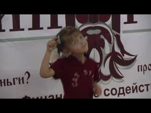 ВЛуки.ру: Компания «ФинРусь» подарила маленьким участникам Ночи Распродаж в ТЦ «Апельсин» веселое шоу