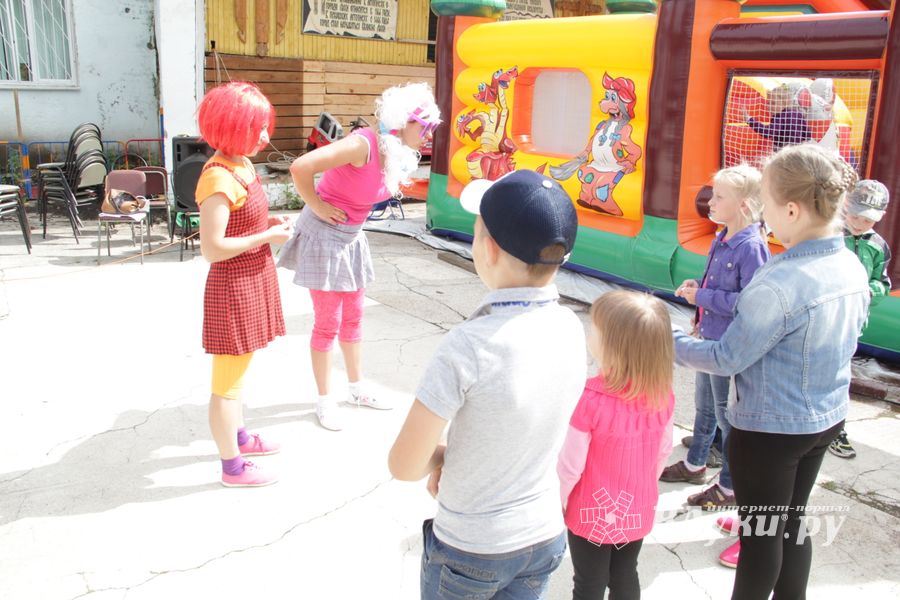 «Парад детских колясок» в День семьи, любви и верности (ФОТО)