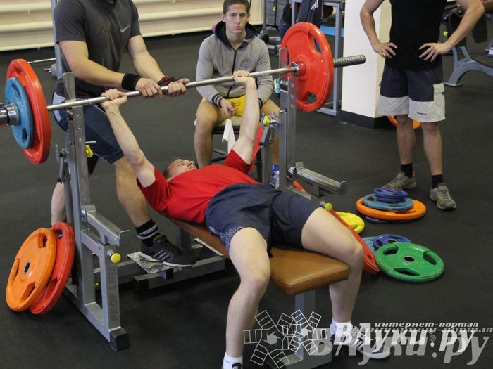 Первенство города по классическому жиму штанги и армлифтинг