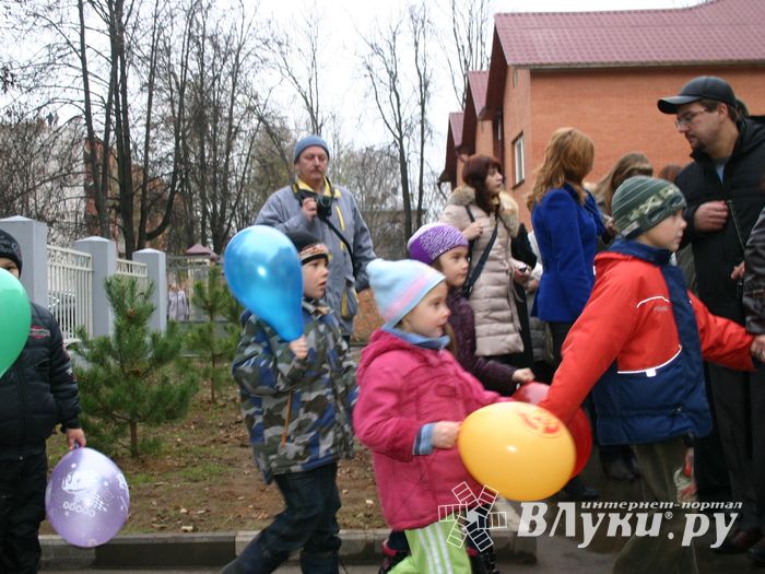 Губернатор области принял участие в торжественной церемонии открытия нового детского сада (ФОТО)