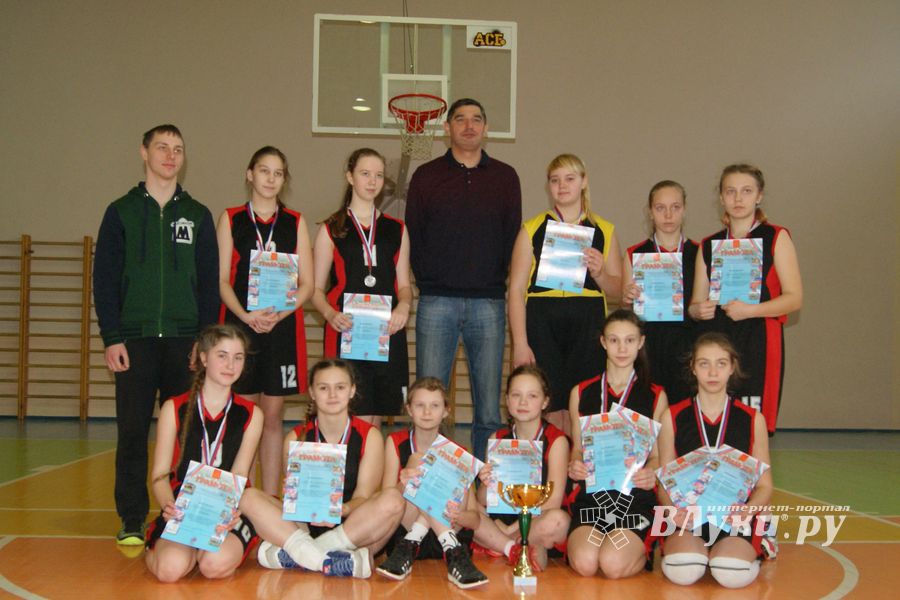 Великолучанки завоевали «серебро» на традиционном турнире по баскетболу (ФОТО)