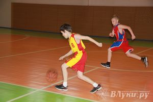 Великолукские баскетболисты стали победителями междугородних соревнований по баскетболу