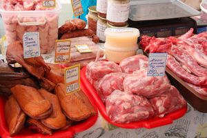 В Великих Луках открылась 10-я универсальная выставка (ФОТО)