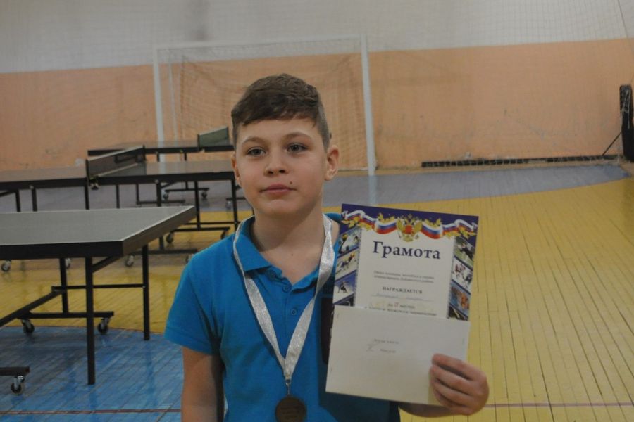 Великолучане привезли награды с турнира по натольному теннису (ФОТО)