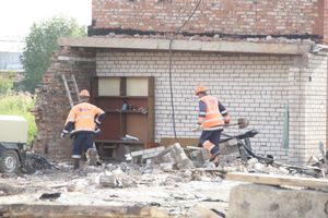 Расчистка местности для строительства путепровода в Великих Луках продолжается (ФОТО)