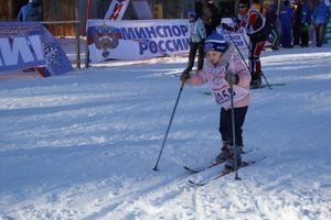 Всероссийская массовая лыжная гонка «Лыжня России 2015» состоялась в Великолукском районе (фото)