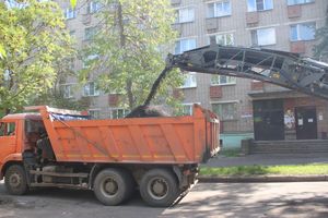 На ул. Ставского идёт ремонт дороги (ФОТО)