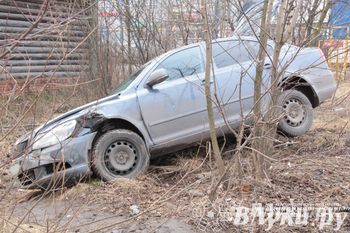 ДТП на перекрёстке улиц Дьяконова и 3-ей Ударной армии (ФОТО)