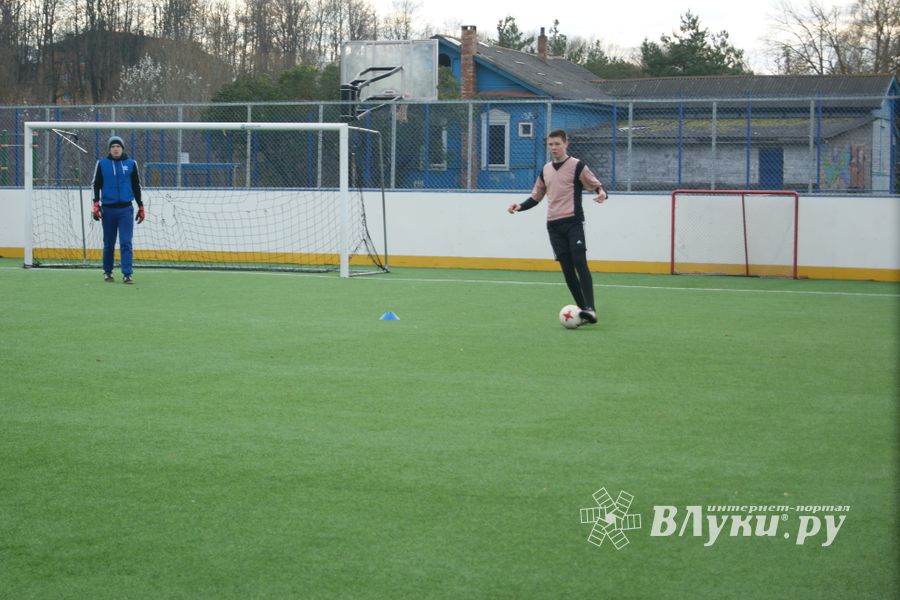 В Великих Луках завершился турнир по дворовому футболу (ФОТО)