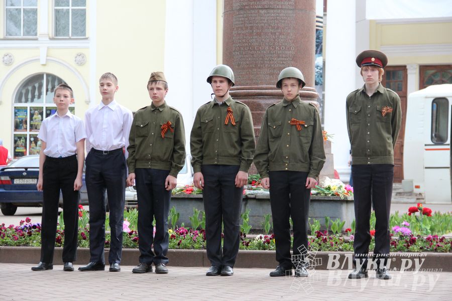 Праздничный вечер, посвященный 70-летию Победы в Великой Отечественной войне 1941-1945 годов прошел в Великих Луках (фото)