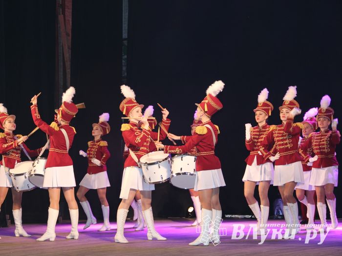 18 мая состоялся юбилейный концерт коллектива мажореток «Золотые погоны» (ФОТО)