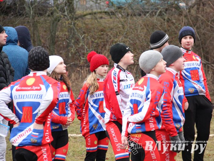 В Великих Луках сожгли Масленицу (фото)