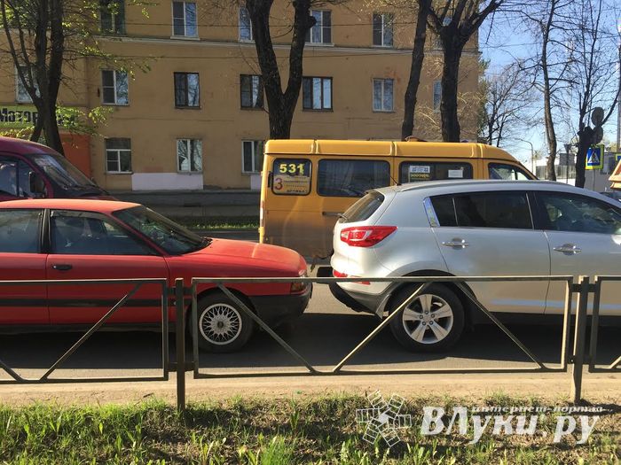 ДТП на проспекте Гагарина — пробка (ФОТО)
