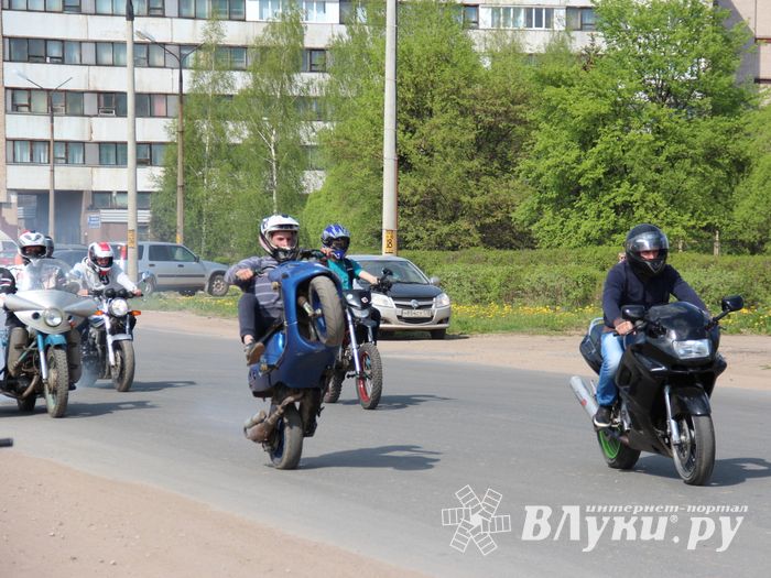 В Великих Луках прошло открытие мотосезона (ФОТО)