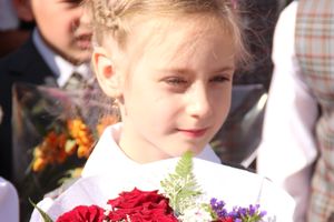 Самую многочисленную школу Великих Лук пополнили 116 первоклассников (ФОТО)