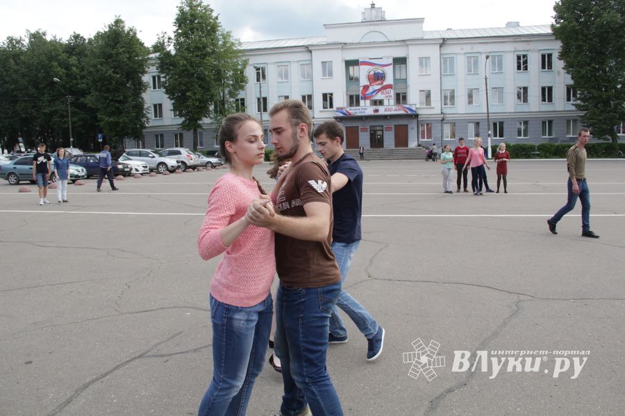 Репетиция вальса