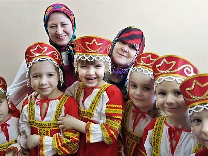 Воспитанники Детского сада №16 совместно с воспитателями устроили праздник «Доброты и уважения» (ФОТО)