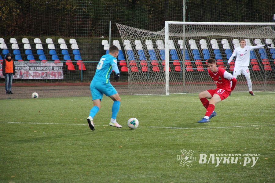 «Луки-Энергия» не смогла сдержать напор «Локомотива» (ФОТО)