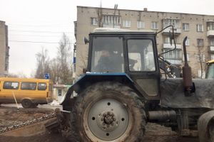 В Великих Луках на Гагарина ремонтируют дорогу (ФОТО)