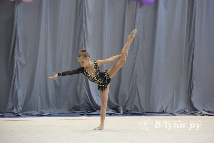 ​В Великих Луках проходит Открытое Первенство по художественной гимнастике (ФОТО) (0+)