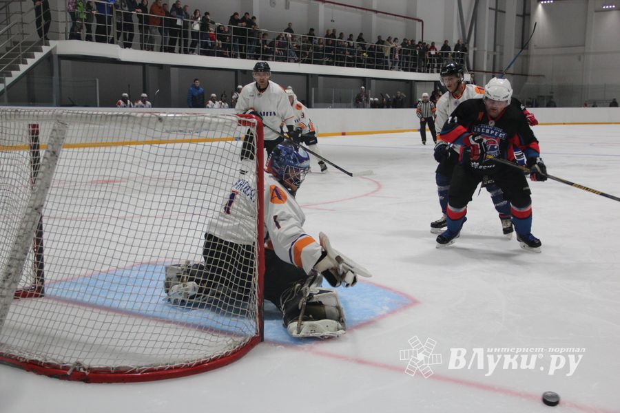 Великолукская команда «Экспресс 40+» дебютировал в НХЛ (ФОТО)