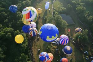 Открытие XVII Международной встречи воздухоплавателей в Великих Луках. Фото ФВС