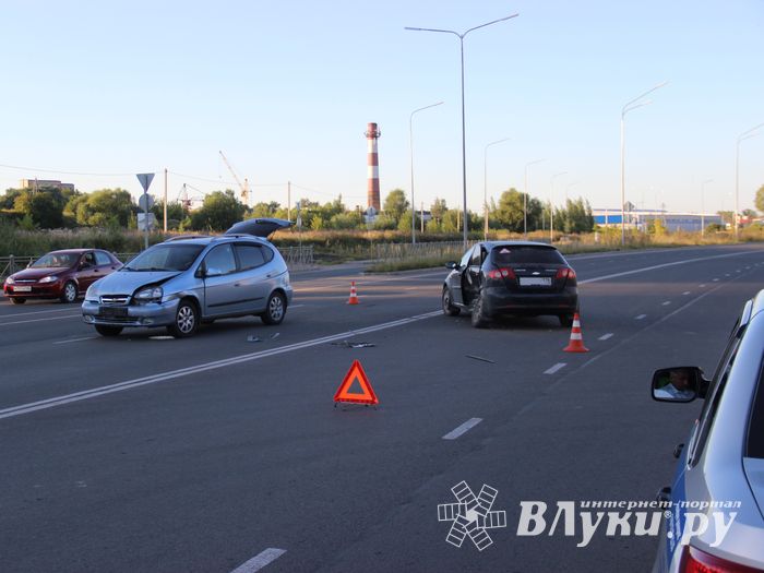 ДТП возле путепровода (ФОТО)