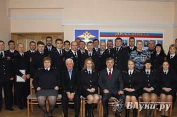 Лучших сотрудников чествовали сегодня в УМВД России по Псковской области (фото)