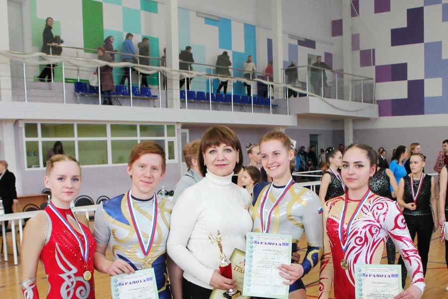Великолучане вернулись с наградами с первенства СЗФО по спортивной аэробике (ФОТО)