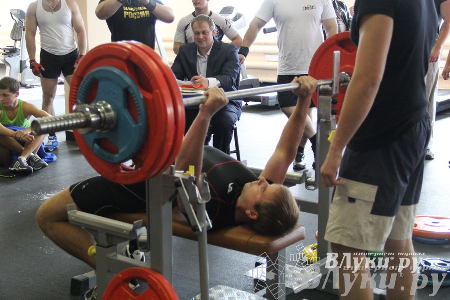 Первенство города по классическому жиму штанги и армлифтинг