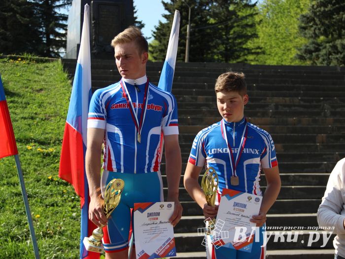 В Великих Луках чествовали лучших велосипедистов (ФОТО)