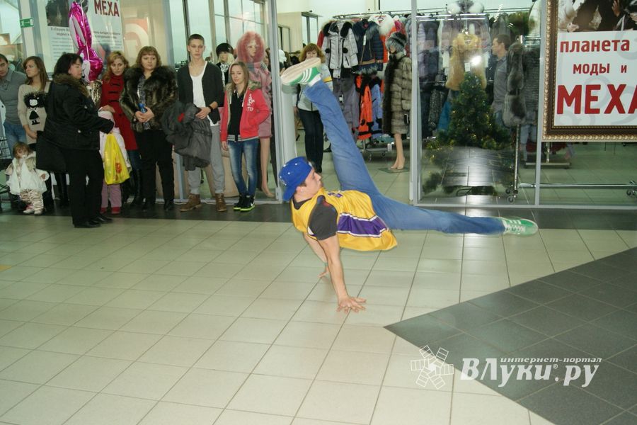 Ночь Распродаж в ТЦ «Апельсин»