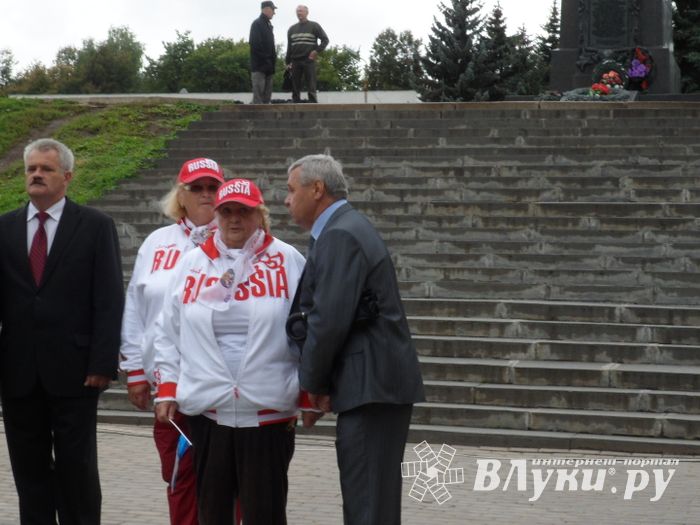 Великие Луки встретили олимпийских чемпионов (ФОТО)